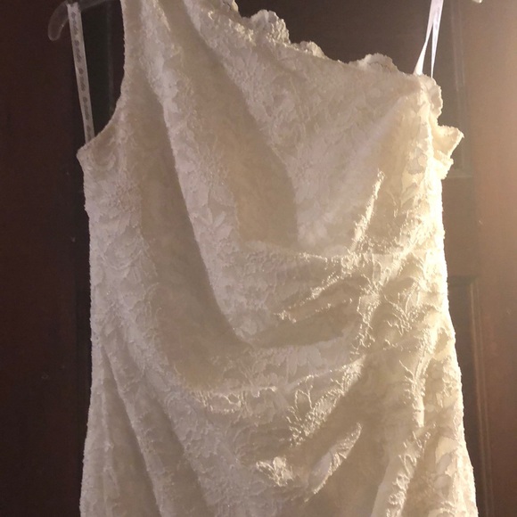 David's Bridal | Dresses | David Bridal Scalloped Oneshoulder Lace ...